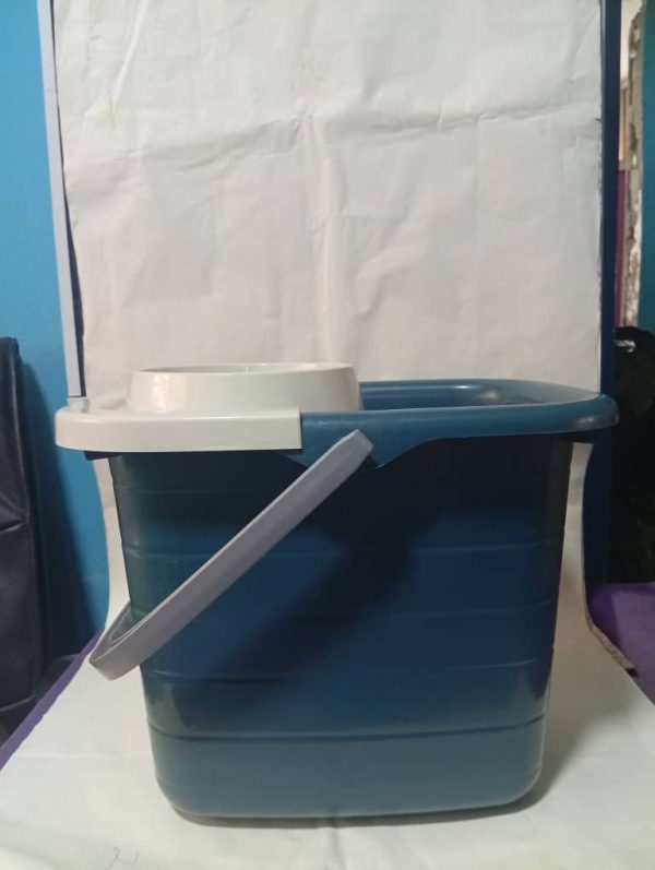 Mop bucket